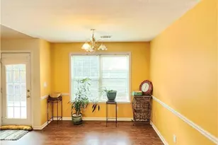 4353 Flat Stone Ln, Snellville, GA 30039 - Photo 9