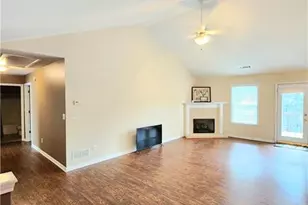 4353 Flat Stone Ln, Snellville, GA 30039 - Photo 5