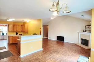 4353 Flat Stone Ln, Snellville, GA 30039 - Photo 7