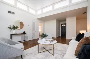 346 Carpenter Dr, Atlanta, GA 30328 - Photo 5