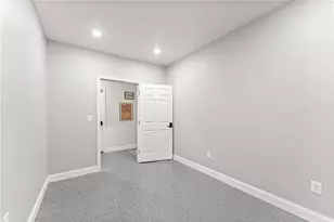 42 Georgia Ave, Commerce, GA 30529 - Photo 1