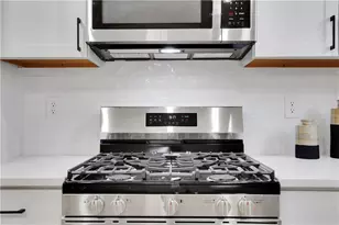 1576 Elixir Ave SW, Atlanta, GA 30314 - Photo 7