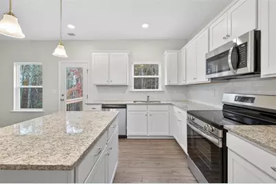 303 Roxeywood Way, Winder, GA 30680 - Photo 13