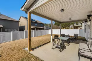 7675 Volion Dr, Fairburn, GA 30213 - Photo 9