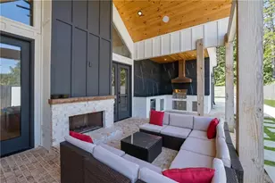 5525 Hubbard Town Rd, Cumming, GA 30028 - Photo 9