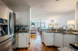 3334 Peachtree Rd NE, Atlanta, GA 30326 - Photo 3