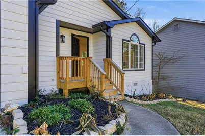 6381 Phillips Creek Drive, Lithonia, GA 30058 - Photo 5