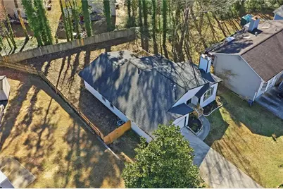 6381 Phillips Creek Drive, Lithonia, GA 30058 - Photo 3