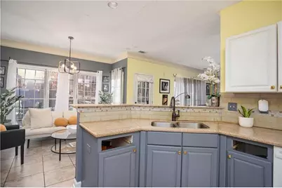 655 Scenic View, Stone Mountain, GA 30087 - Photo 17