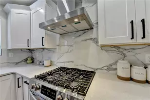 115 Ansley Ct, Roswell, GA 30076 - Photo 13