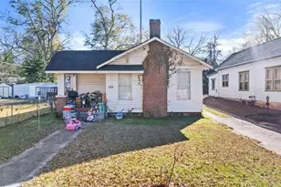 129 W Ellawood Ave W, Cedartown, GA 30125 - Photo 1