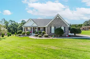 855 Crystal Meadow Dr, Winder, GA 30680 - Photo 1