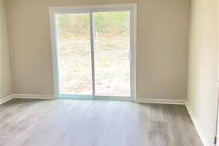 8947 Yarmouth Dr, Jonesboro, GA 30238 - Photo 5