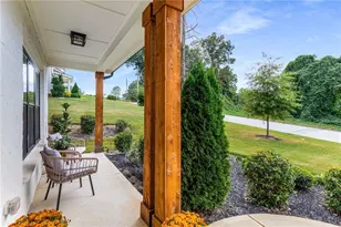 3127 Cherry Blossom Ln, Atlanta, GA 30344 - Photo 5