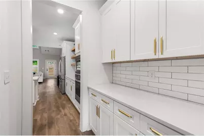 3127 Cherry Blossom Lane, Atlanta, GA 30344 - Photo 9