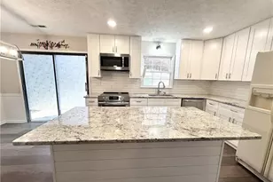 9725 Kings Rd, Gainesville, GA 30506 - Photo 7