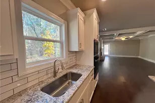 514 Adventure Trl, Jefferson, GA 30549 - Photo 19