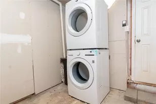 1348 Surrey Ln SW, Marietta, GA 30008 - Photo 9