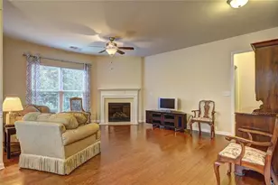 101 Riverside Ln, Woodstock, GA 30188 - Photo 3