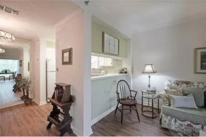 1800 Clairmont Lake #A522, Decatur, GA 30033 - Photo 9