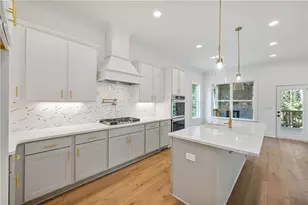 5636 Meadow View Dr, Jefferson, GA 30549 - Photo 13