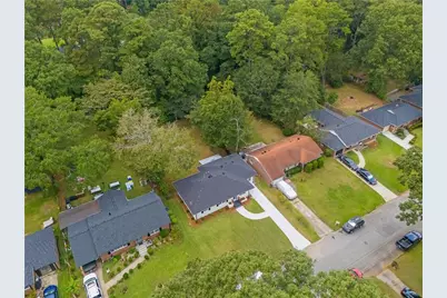 2933 Cloverhurst Drive, Atlanta, GA 30344 - Photo 31