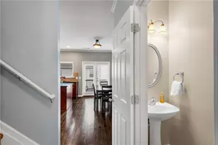 3039 Liberty Way, Atlanta, GA 30318 - Photo 9