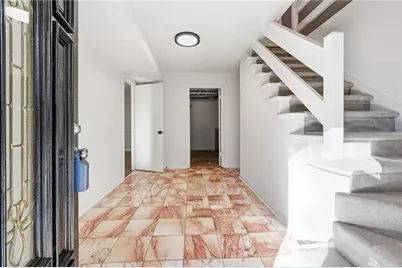 915 Wyntuck Drive NW, Kennesaw, GA 30152 - Photo 5