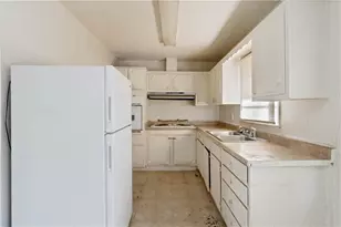 6116 Park Dr, Forest Park, GA 30297 - Photo 9