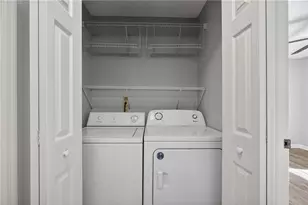 423 Granville Ct, Atlanta, GA 30328 - Photo 19