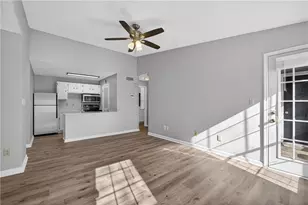 423 Granville Ct, Atlanta, GA 30328 - Photo 5