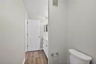 423 Granville Ct, Atlanta, GA 30328 - Photo 17