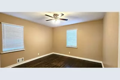 1291 Lorenzo Drive SW, Atlanta, GA 30310 - Photo 9