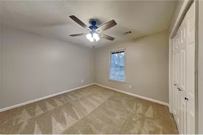 9880 Lake Forest Way, Roswell, GA 30076 - Photo 15