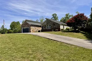 195 Hogsed Rd, Hiawassee, GA 30546 - Photo 15