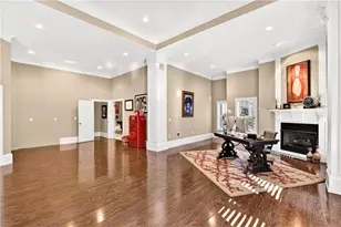 2075 River Falls Dr, Roswell, GA 30076 - Photo 43