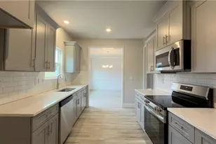 451 Spiral Hills Dr, Demorest, GA 30535 - Photo 7