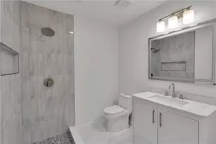 372 Amal Dr SW, Atlanta, GA 30315 - Photo 7