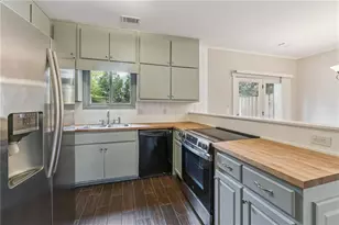 707 Roswell Landings Dr, Roswell, GA 30075 - Photo 9