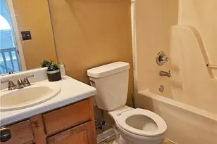 2394 Marsh Rabbit Ln, Decatur, GA 30035 - Photo 11