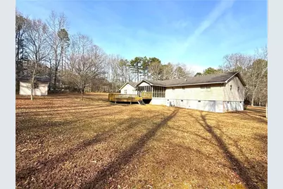 208 Lakeshore Drive, Jefferson, GA 30549 - Photo 5