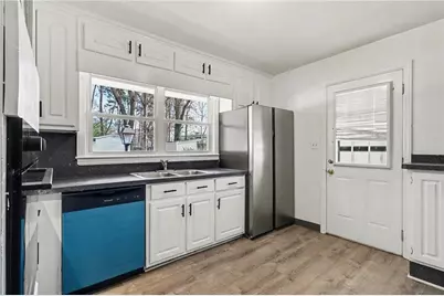 6250 Graceland Circle, Morrow, GA 30260 - Photo 11