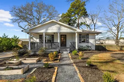 932 Sharon Circle SE, Smyrna, GA 30080 - Photo 1