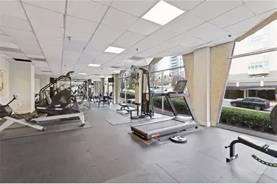 2479 Peachtree Road NE #402, Atlanta, GA 30305 - Photo 19