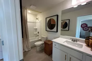 5605 Overview Dr, Flowery Branch, GA 30542 - Photo 9