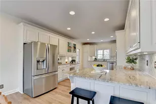 8950 Laurel Way, Johns Creek, GA 30022 - Photo 17