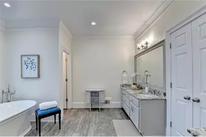 8950 Laurel Way, Johns Creek, GA 30022 - Photo 35