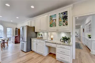 8950 Laurel Way, Johns Creek, GA 30022 - Photo 15