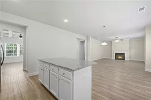 33 N Village Cir, Rydal, GA 30171 - Photo 7