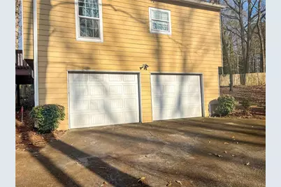 670 Lost Creek Circle, Stone Mountain, GA 30088 - Photo 3